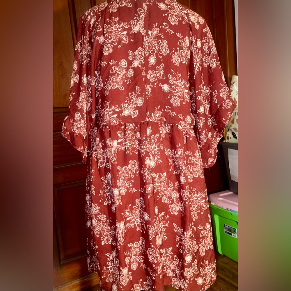 Baileyblue brand Flowy Dress.  SizeXL - Picture 6 of 7